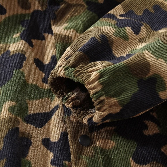 Baby Camouflage Long Sleeve Bodysuit. Size: 6-9 M Color: Camo - Picture 5 of 7